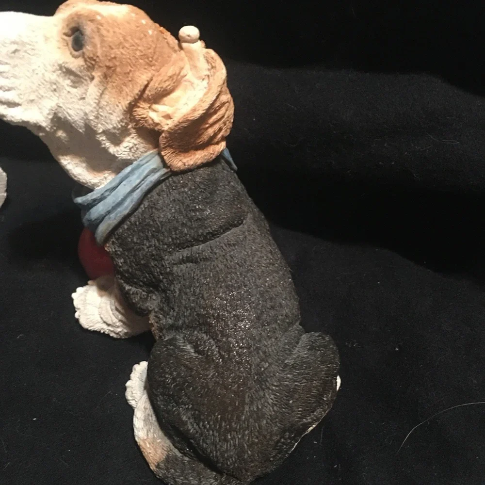 Stone Critters Majestic Basset Hounds with Food Dish Ears Pinned Back Figurine